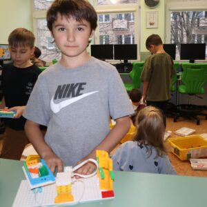 IMG 7548 Koło informatyczne – „Z robotyką za pan brat” IMG 7548 Koło informatyczne – „Z robotyką za pan brat”