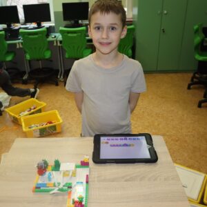 IMG 7924 Koło informatyczne – „Z robotyką za pan brat” IMG 7924 Koło informatyczne – „Z robotyką za pan brat”