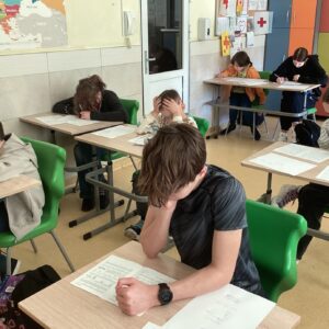 kang 4 Konkurs „Kangur Matematyczny" kang 4 Konkurs „Kangur Matematyczny"