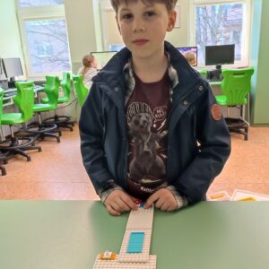 IMG 20250325 160353 Koło informatyczne – „Z robotyką za pan brat” zajęcia w kl. 1 – 3 IMG 20250325 160353 Koło informatyczne – „Z robotyką za pan brat” zajęcia w kl. 1 – 3