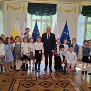 IMG 20260505 WA0001 Spotkanie klasy 1Z z Panem Prezydentem IMG 20260505 WA0001 Spotkanie klasy 1Z z Panem Prezydentem