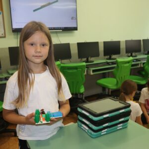 IMG 9207 Koło informatyczne – „Z robotyką za pan brat” zajęcia w kl. 1 – 3. IMG 9207 Koło informatyczne – „Z robotyką za pan brat” zajęcia w kl. 1 – 3.