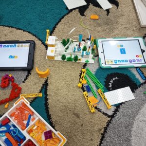 IMG 20261022 142807 Koło informatyczne – „Z robotyką za pan brat” zajęcia w kl. 1 – 3 IMG 20261022 142807 Koło informatyczne – „Z robotyką za pan brat” zajęcia w kl. 1 – 3