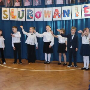 IMG 9514 Ślubowanie i pasowanie na ucznia — klasa I M IMG 9514 Ślubowanie i pasowanie na ucznia — klasa I M