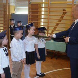 IMG 9542 Ślubowanie i pasowanie na ucznia — klasa I M IMG 9542 Ślubowanie i pasowanie na ucznia — klasa I M