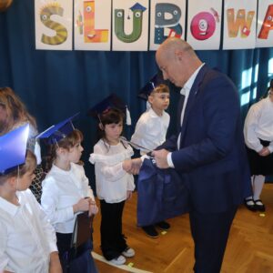 IMG 9554 Ślubowanie i pasowanie na ucznia — klasa I M IMG 9554 Ślubowanie i pasowanie na ucznia — klasa I M